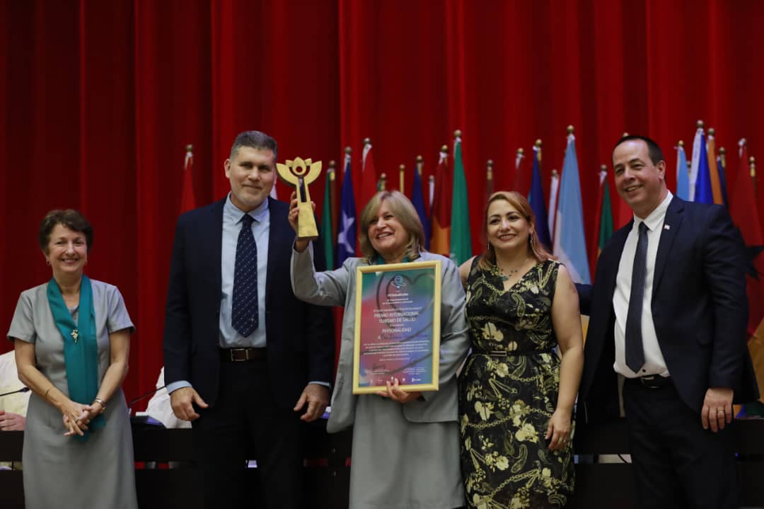 Una feria comercial para pese al bloqueo ofrecer Salud para todos